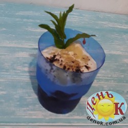Вкусный десерт на заказ Клубничный рай купить с доставкой по Киеву