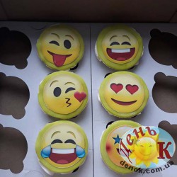 Пирожные капкейки Смайлы купить в Киеве
