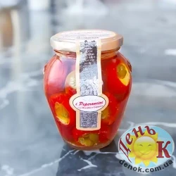 Перец фаршированный сыром и каперсами